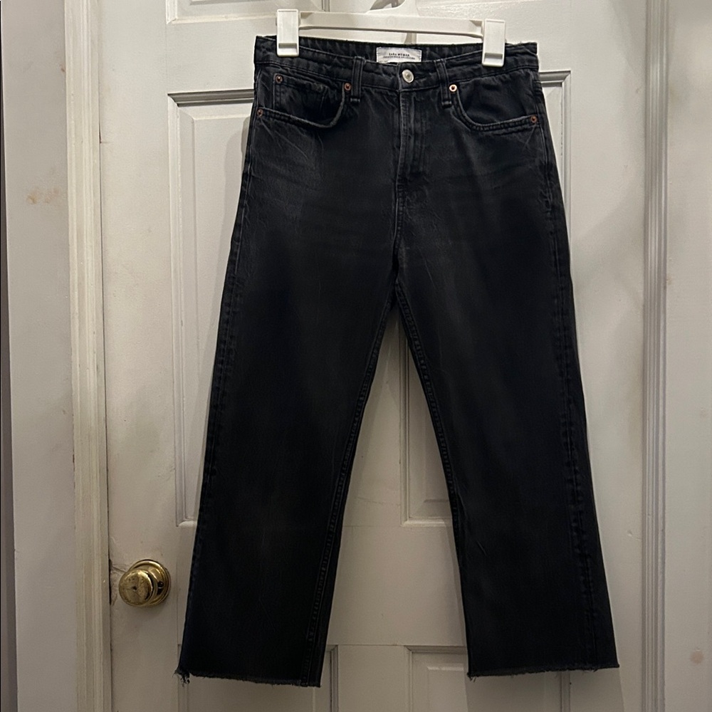 Zara Black Straight-Leg Cropped Jeans